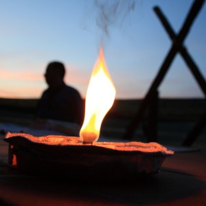 “Intorno al fuoco …”